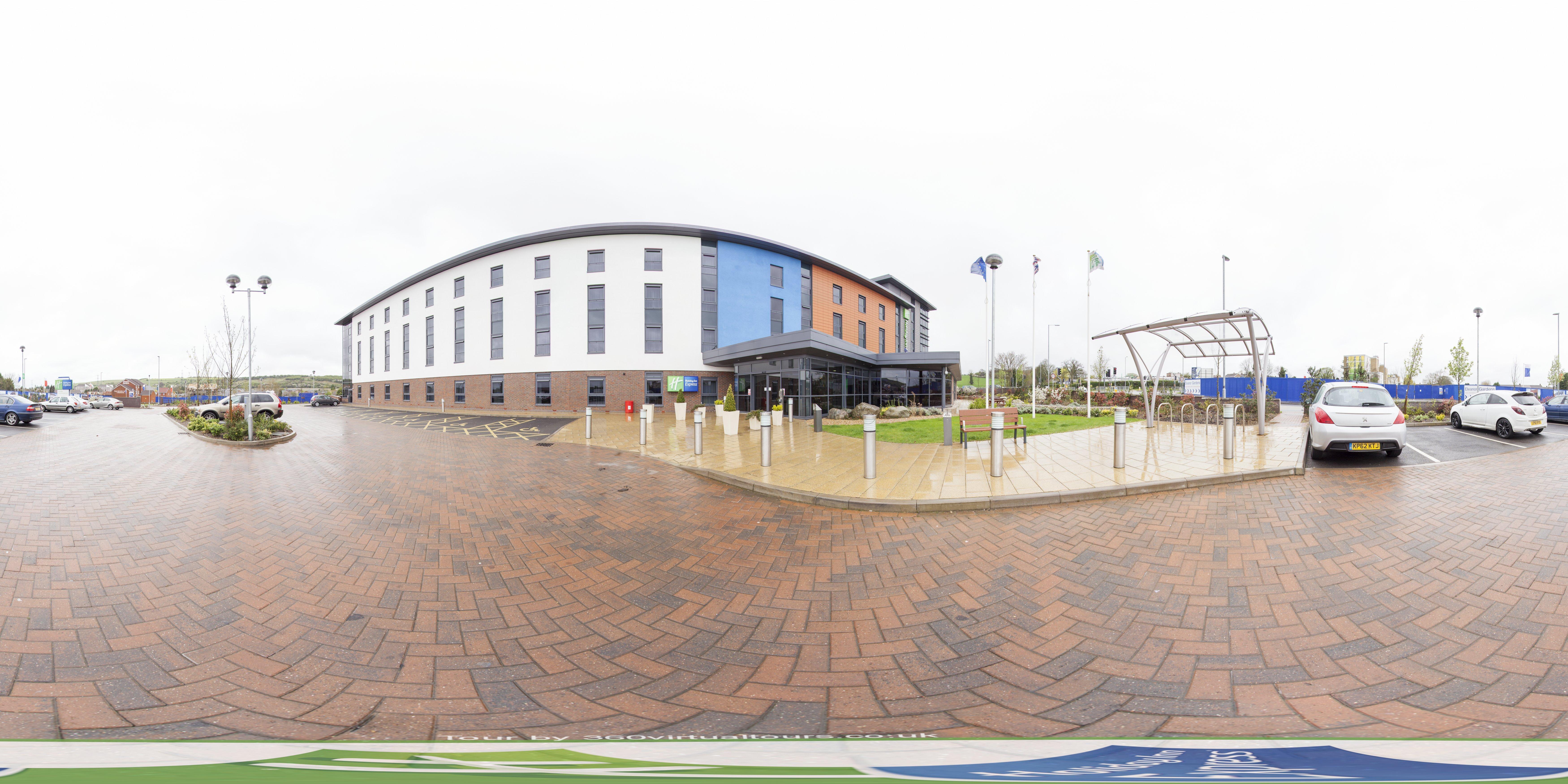 Holiday Inn Express Dunstable, An Ihg Hotel Ngoại thất bức ảnh