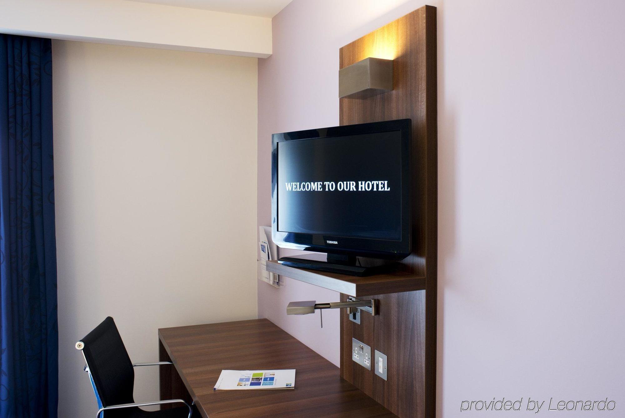 Holiday Inn Express Dunstable, An Ihg Hotel Phòng bức ảnh