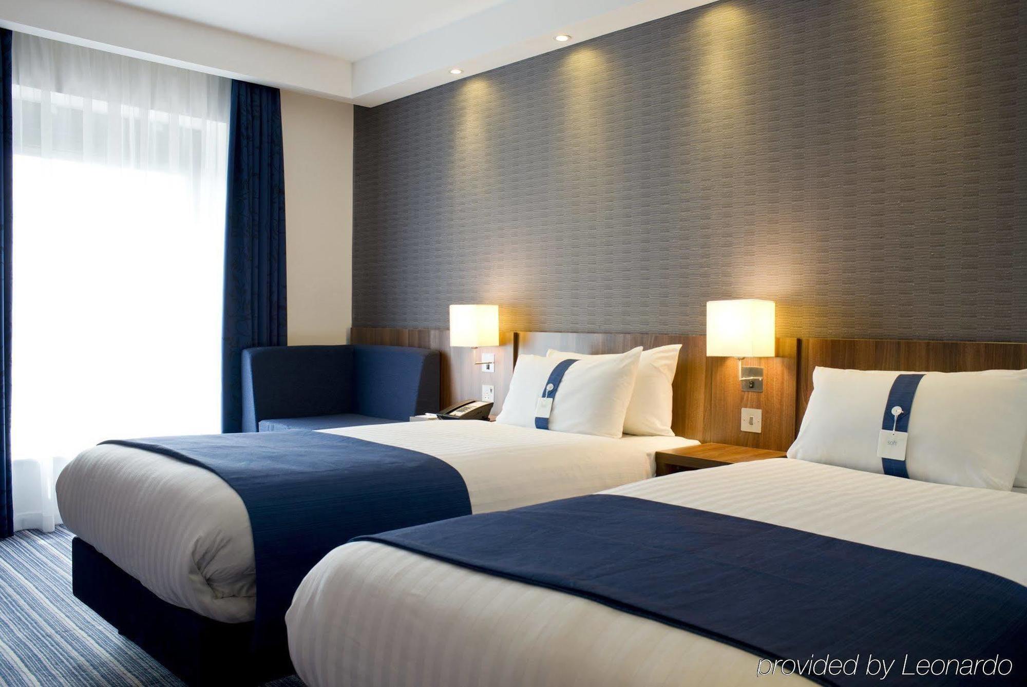 Holiday Inn Express Dunstable, An Ihg Hotel Phòng bức ảnh